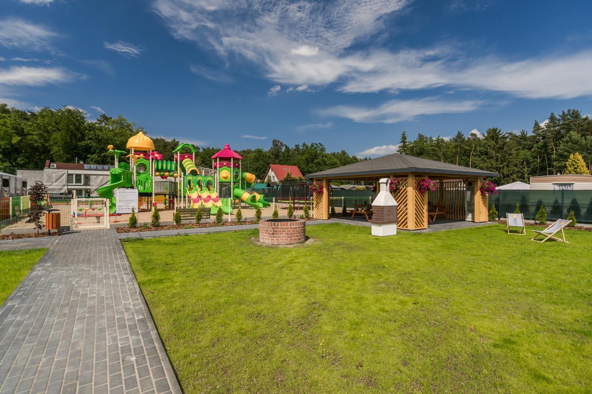 Bursztynowo Mikoszewo Villa Buitenkant foto